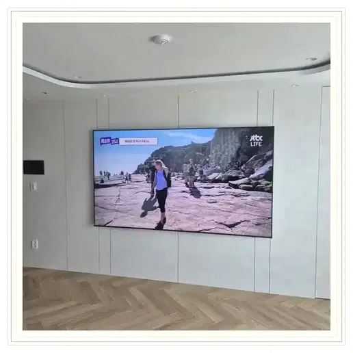 원흥 동일스위트 벽걸이TV 설치 예시 이미지 · 사진 1