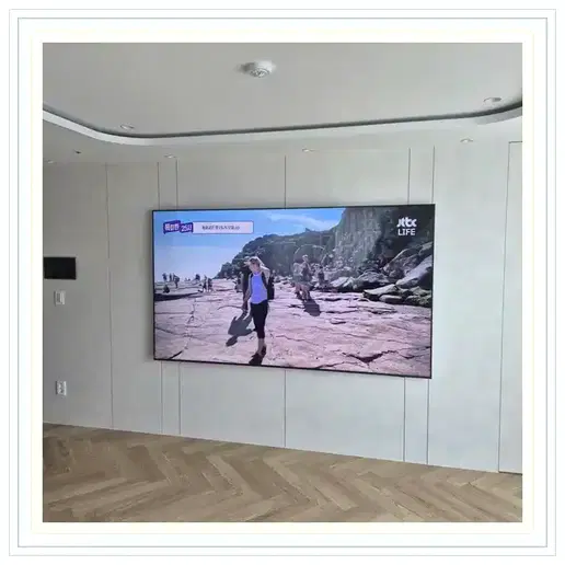 루벤시아 벽걸이TV 설치 예시 이미지 · 사진 1