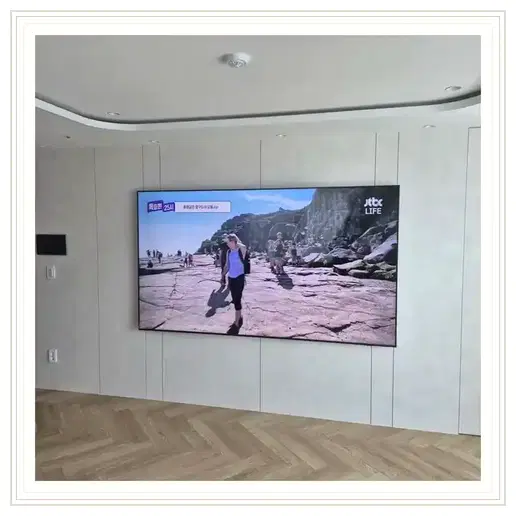 오산 영무파라드 벽걸이TV 설치 예시 이미지 · 사진 1
